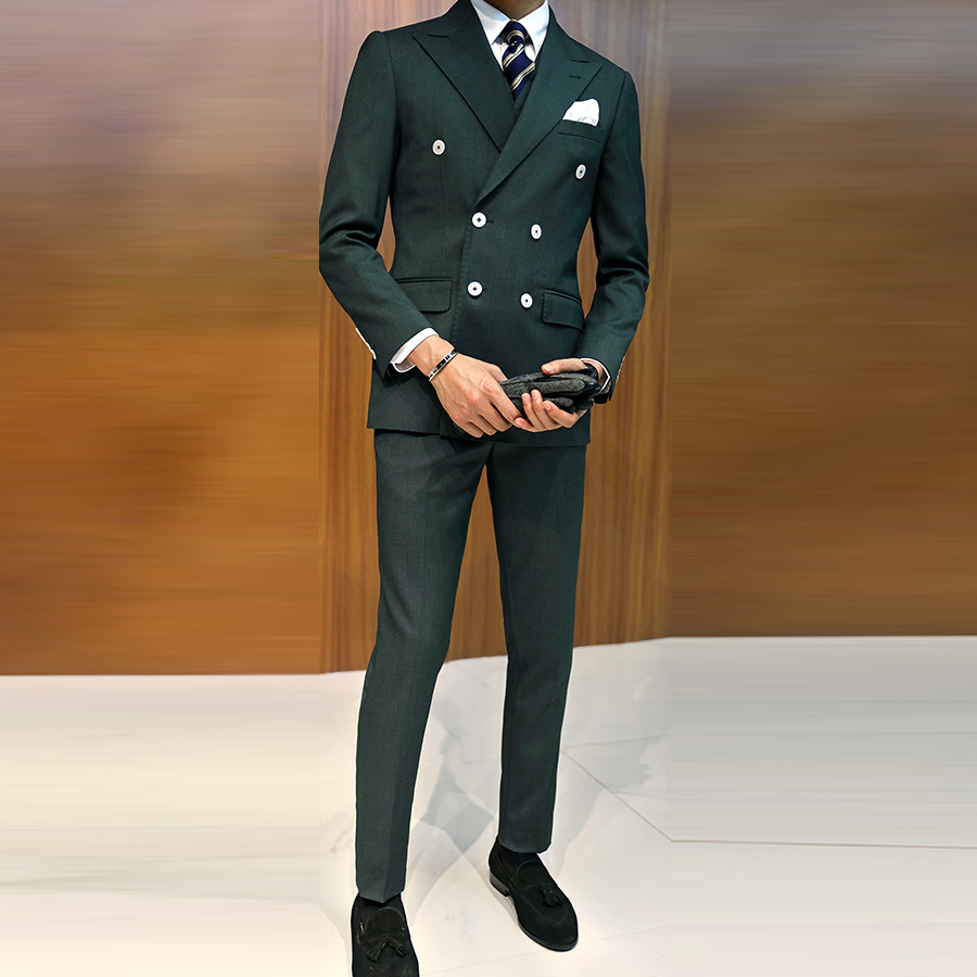 dark green