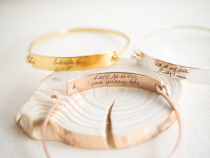 Mode benutzer definierte vergoldete gravierte Unterschrift Armband benutzer definierte Frauen Edelstahl Schmuck Bar Haken offenes Armreif Armband - Product Image 3