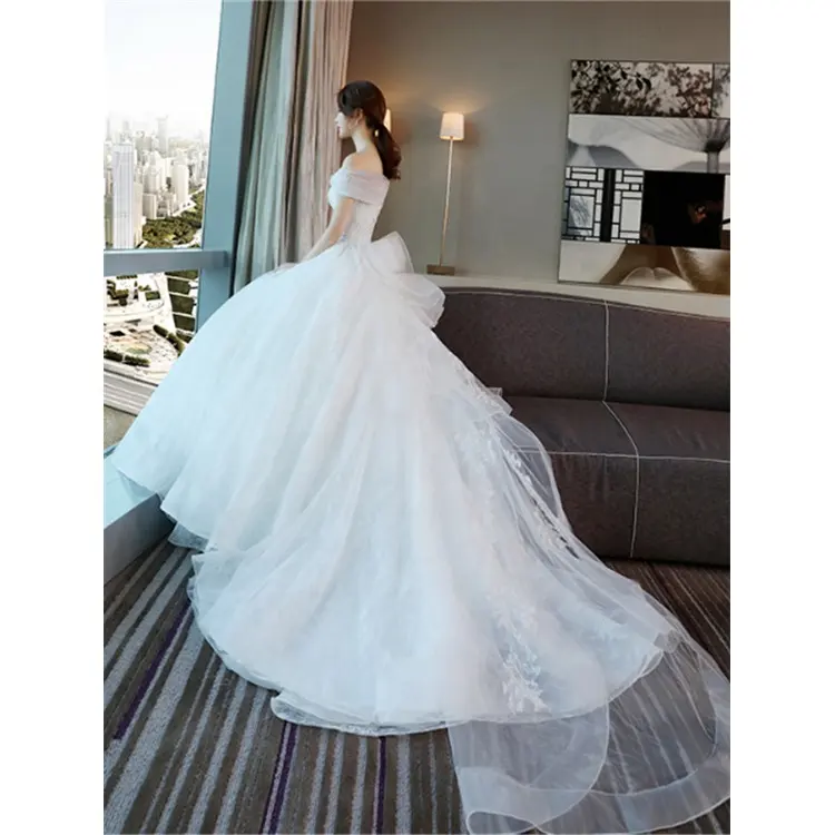 Vestidos de novia estilo japonés cuello corazón oso de peluche blanco