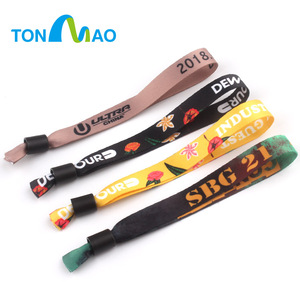 个性化单向节日聚酯织物布料派对活动腕带与塑料结束锁 - Product Image 3