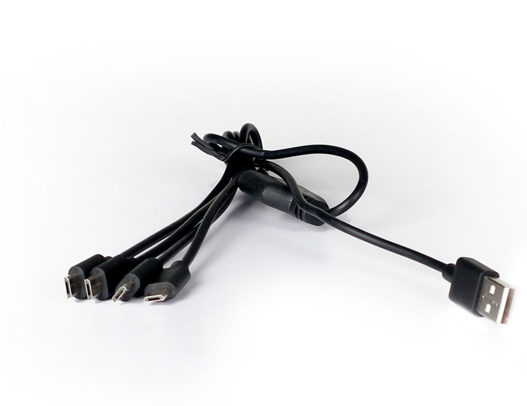(4 micro USB dans 1 USB)* 8