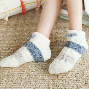 秋と冬の家の睡眠厚い暖かい日本人女性甘いスリッパ靴下 - Product Image 2