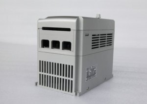 AC מקור כוח 220 v 380 v 480 v 690 v 0.75KW כדי 450KW משתנה תדר כונן 18 חודשים אחריות VFD