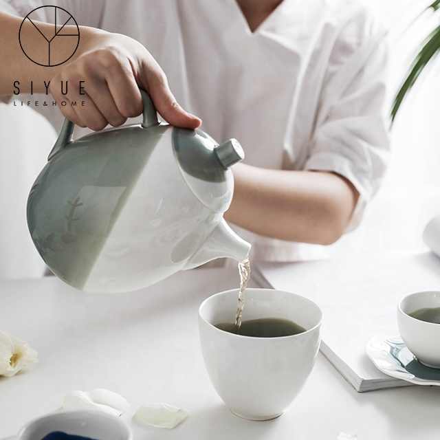 High Quality Decoration Ceramic Teapot Fine Bone China Water Pot Mug 1138