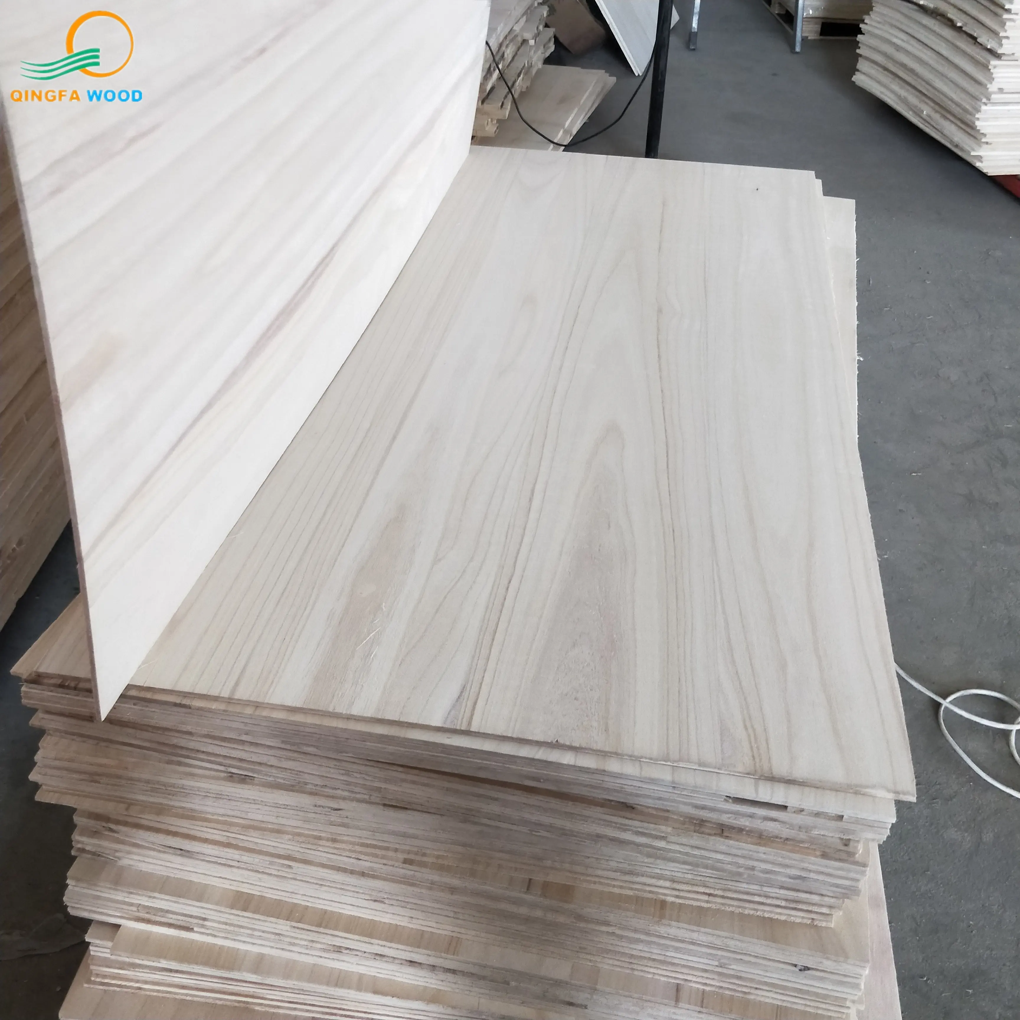 Panel de madera maciza a precio de fábrica, madera de Paulownia, precio m3 a la venta