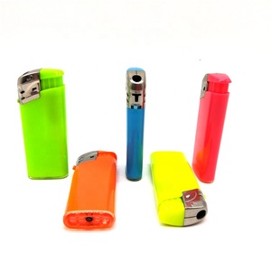 2025 bán buôn tùy chỉnh điện có thể sạc lại nhẹ hơn thuốc lá Trường hợp với nhẹ hơn giá rẻ - Product Image 5