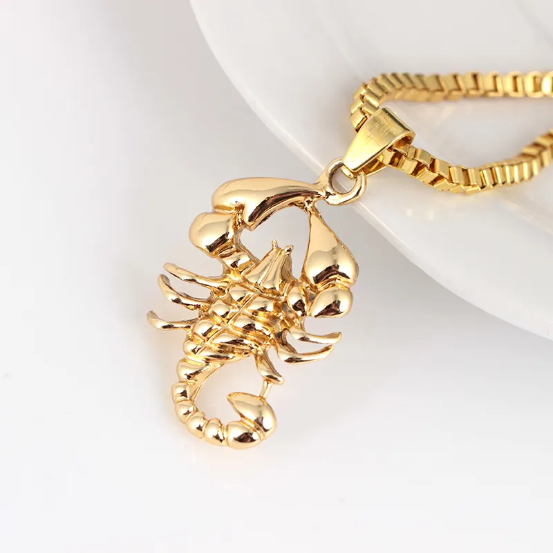 fancy exaggerate gold male scorpion necklace for men / cheap metal jewelry