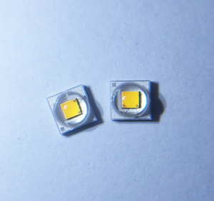 LEDダイオードアルミニウムプレートXP-E2 XPE2シリーズ新品オリジナル