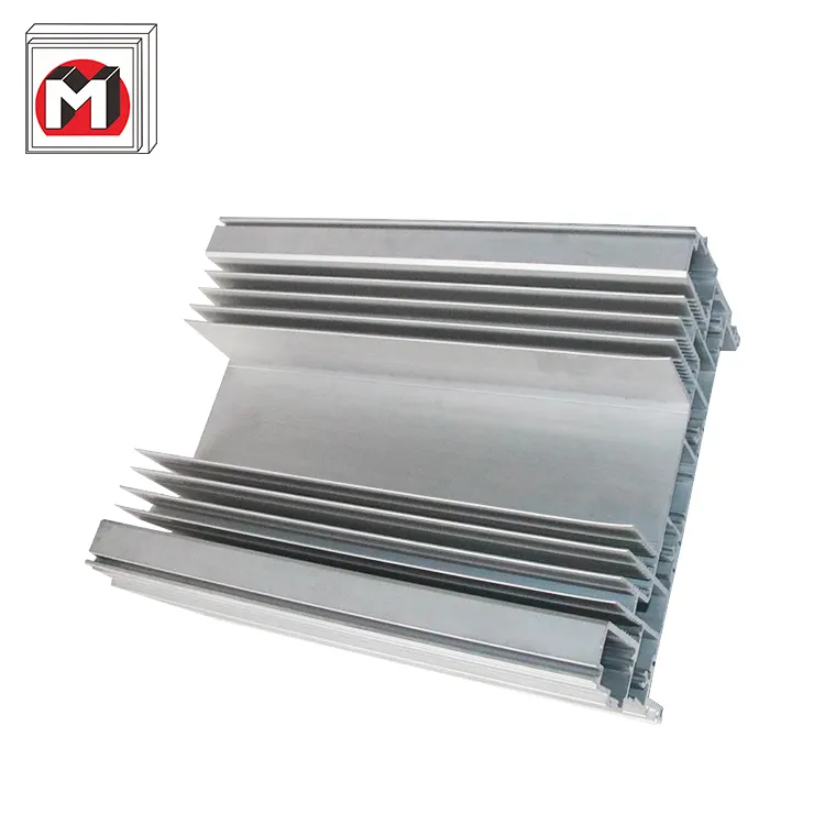 Profilo di ringhiera per Decking estruso in alluminio di vendita calda OEM con accessori per corrimano