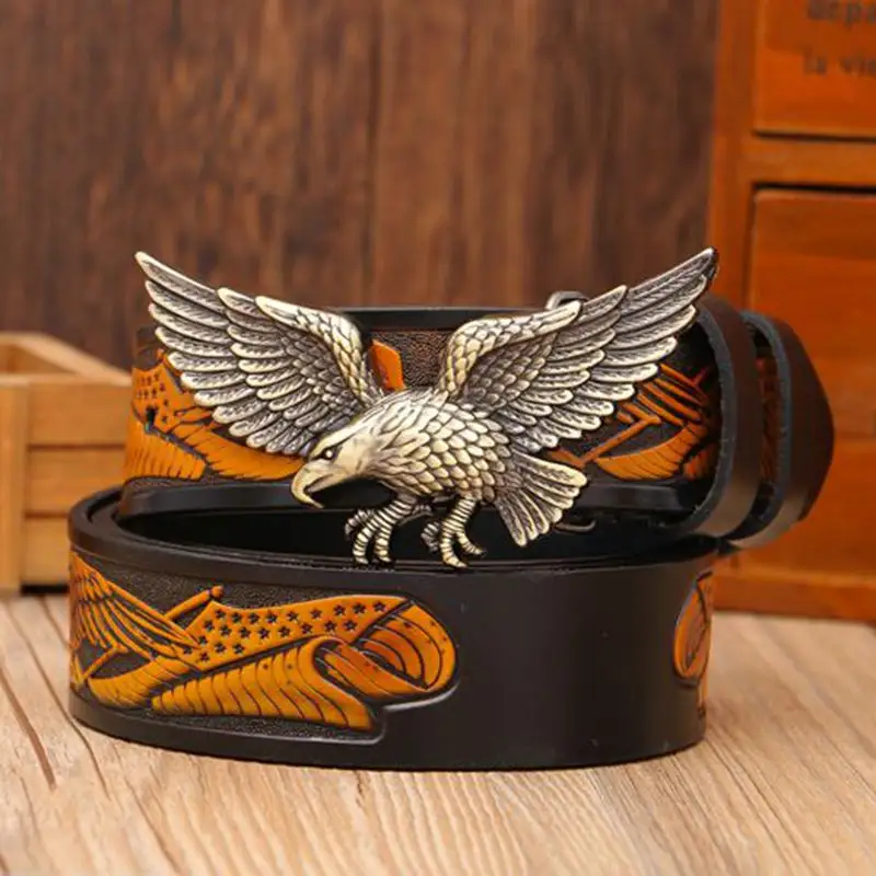 Cinto de couro personalizado de águia com efeito em relevo