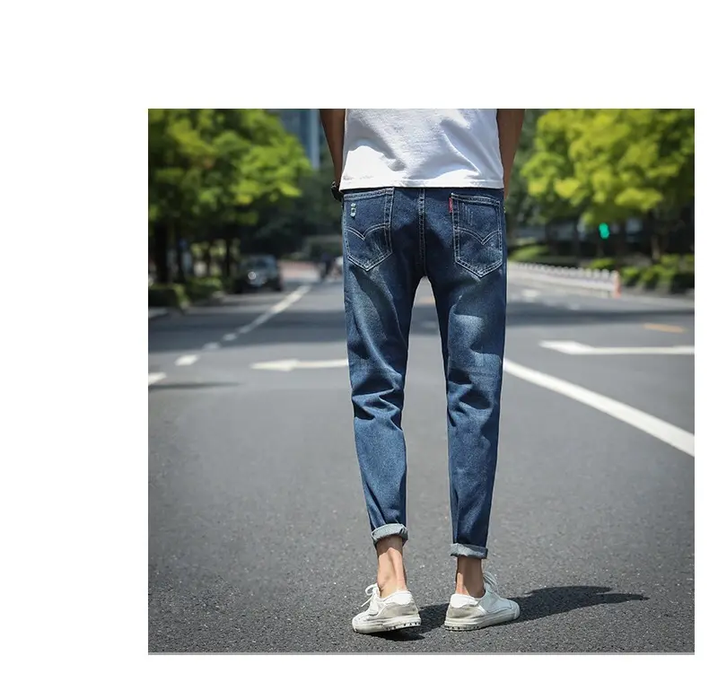 Verão dos homens populares logotipo slim fit com nove-ponto skinny jeans