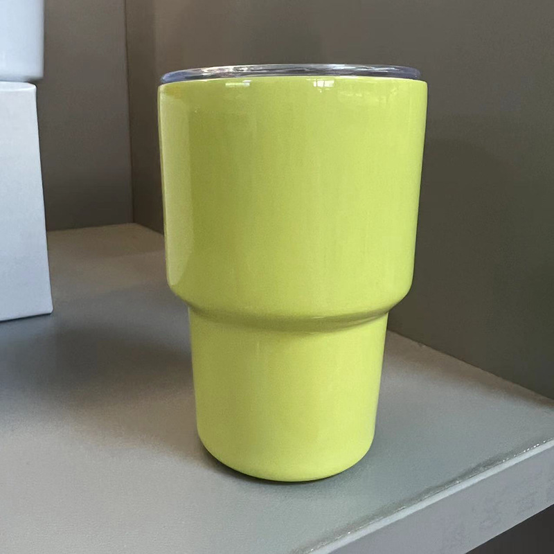 Amarillo claro