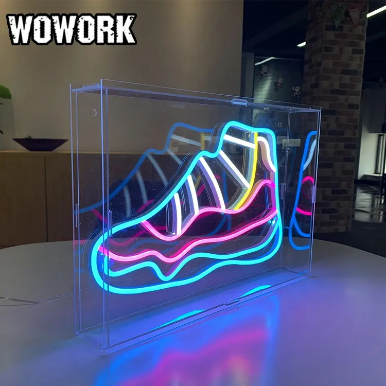 2024 WOWORK meilleure vente Las Vegas bricolage festival led rvb sneaker flex néon corde boîte à lumière avec support acrylique