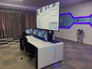 Controla remotamente sistemas escritorio comercio electrónico y comercio con mesa de software automática con monitores grandes ajustables en altura - Product Image 5
