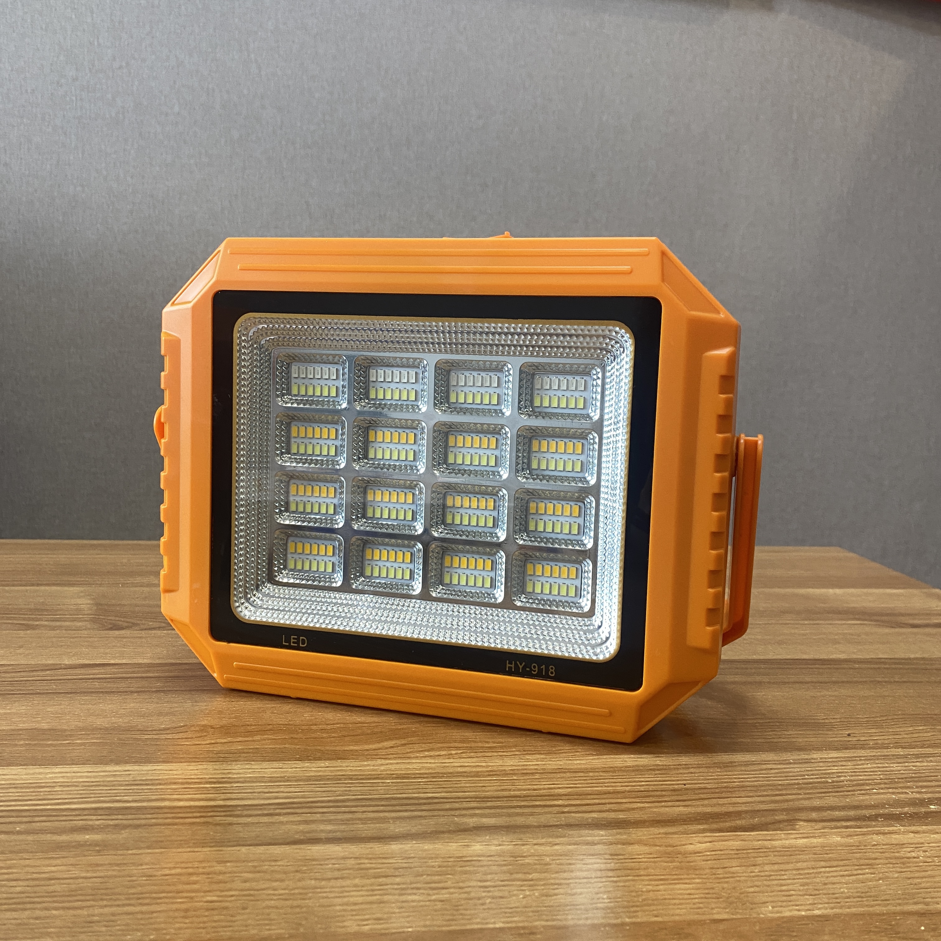 Orange-16e