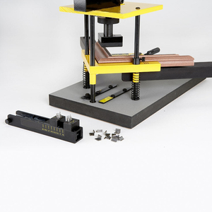 Bir paket ile F300-<span class=keywords><strong>1</strong></span> stüdyo çerçeve marangoz 200 Logan 3/<span class=keywords><strong>8</strong></span> (10mm) v-çivi çerçeveleme aracı donanım elle işletilen v-tırnak çerçeve