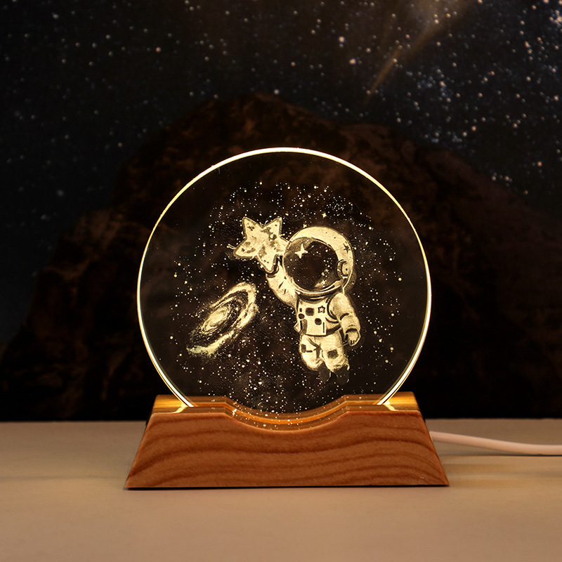Astronauta recogiendo estrellas