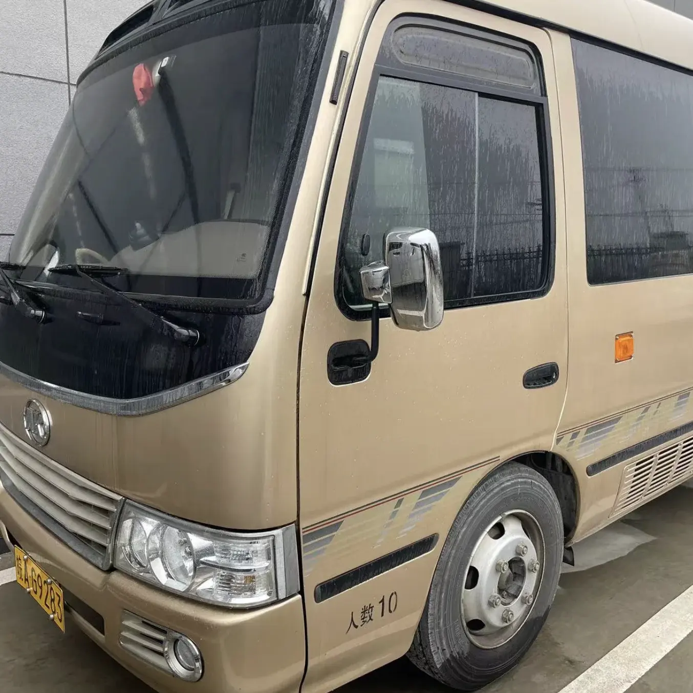 Obral bus bekas Tiongkok dan pelatih diesel 50 tempat duduk 60 Bus tempat duduk