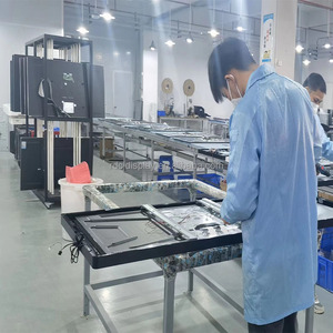 Shenzhen fabricante OEM ODM 100 pulgadas Smart Touch Android Mirror Smart Signage con sensor de movimiento equipo de Visualización de publicidad