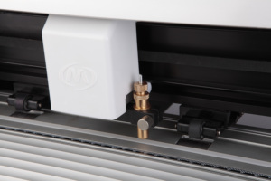 Plotter da taglio con funzione di taglio del contorno della telecamera CCD da 1600mm - Product Image 4