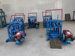 移动式混凝土空心砖砌块机价格加拿大混凝土砌块机柴油动力KX2-45小型280 12P - Product Image 3