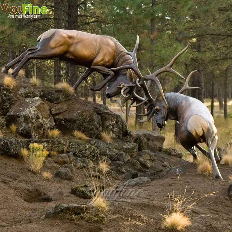 Gran jardín al aire libre cola blanca ciervo bronce lucha ciervos escultura