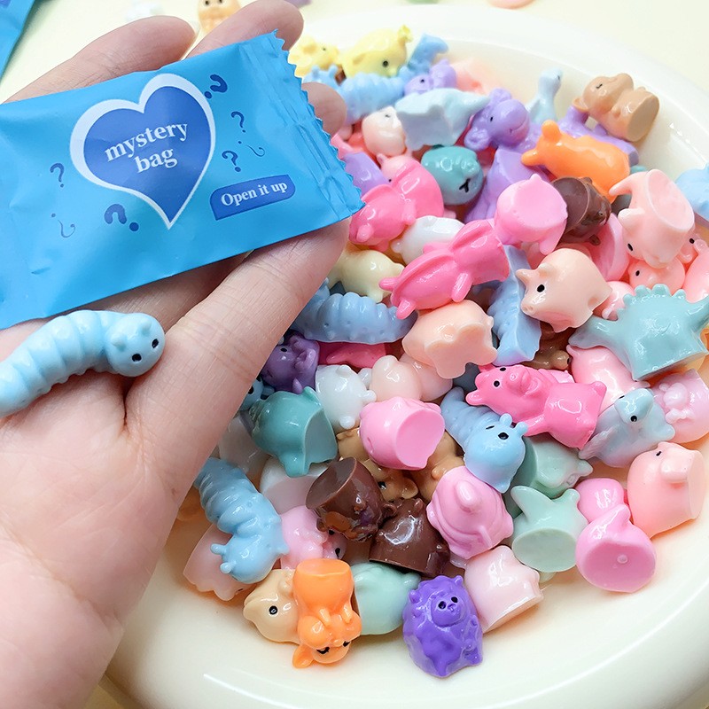 Animaux de couleur unie (avec sachet surprise)
