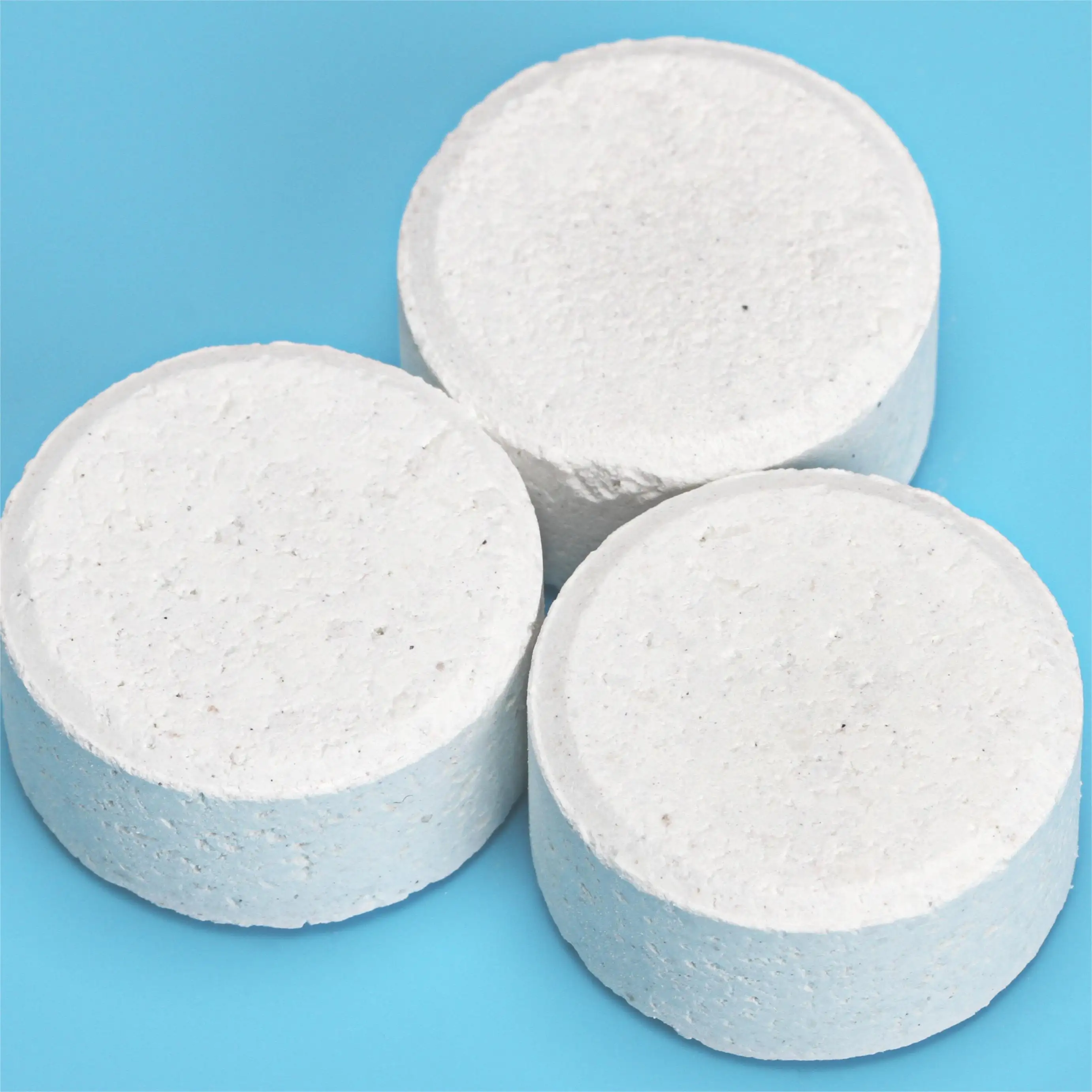 Hot sale granulated calcium hypochlorite 65 70 chlorine tabs 3 inch for swimming pool