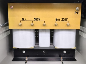 Molto a buon mercato 15kva trasformatore materiale di rame trifase a monofase trasformatore di ingresso 380v a uscita 220v - Product Image 2