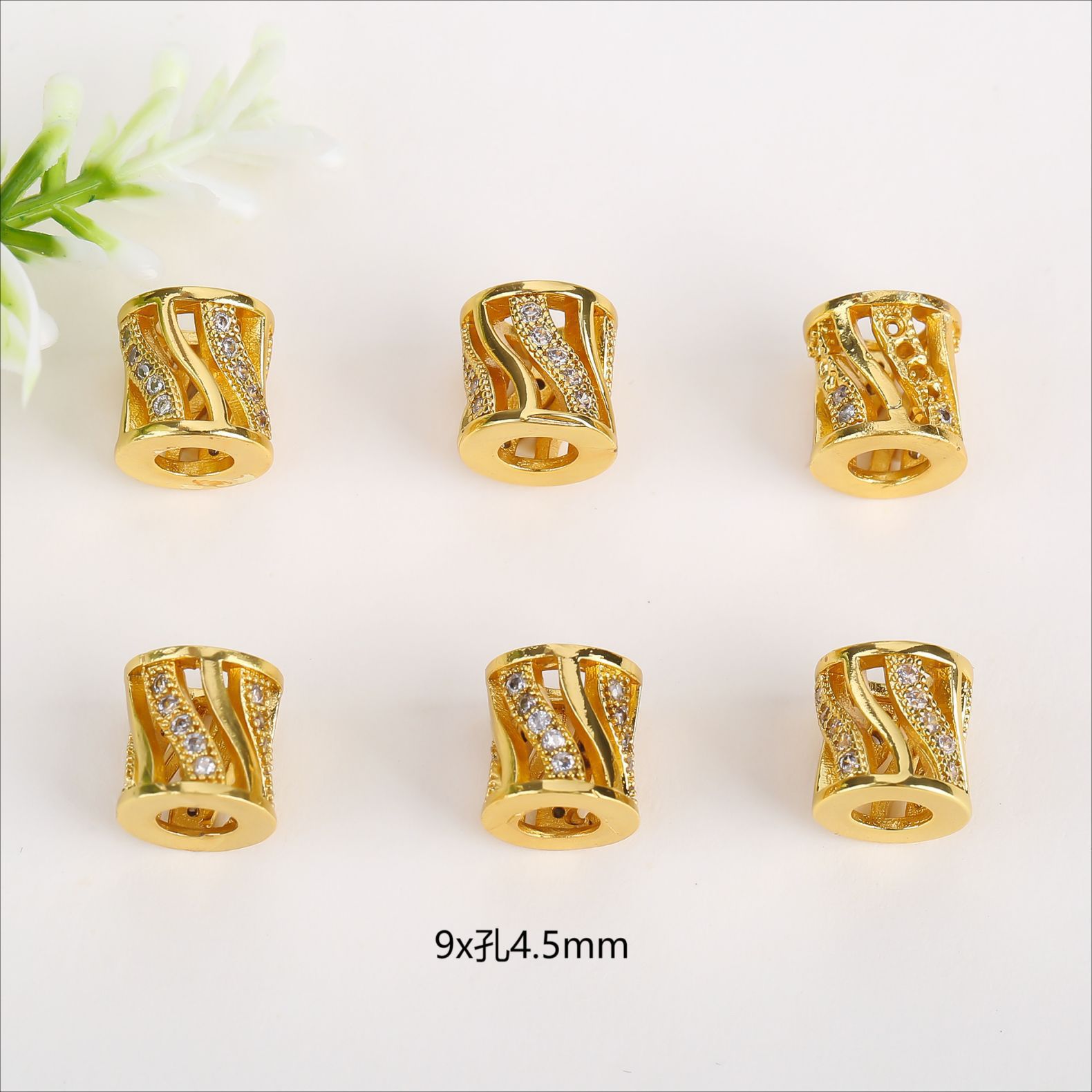 Micro-inlaid barrel beads