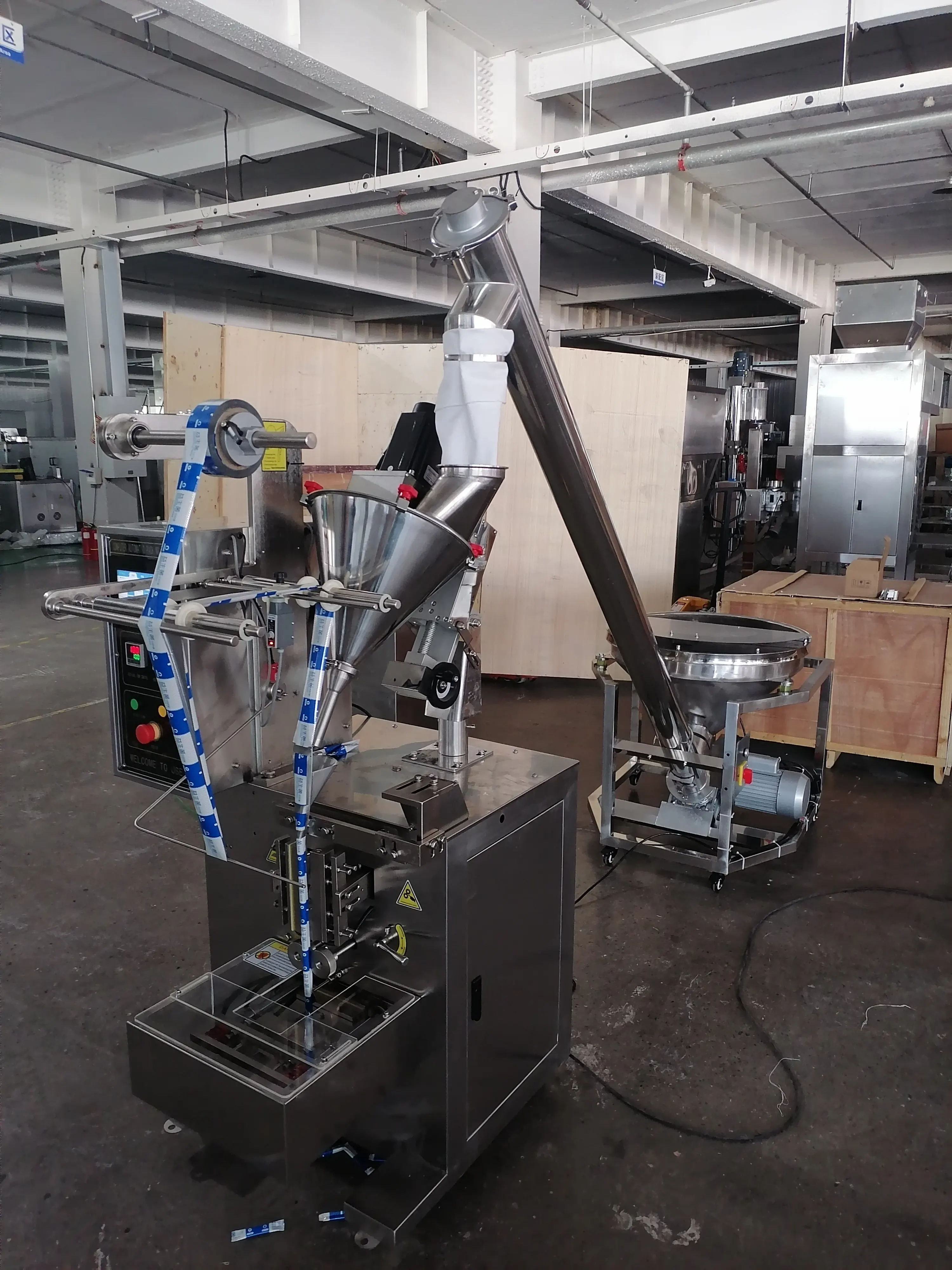 Machine à emballer verticale automatique en acier inoxydable 100g de farine de lait de savon en poudre de lessive en poudre de détergent