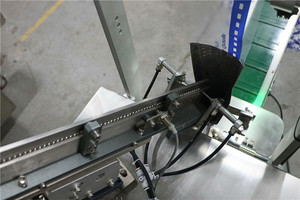 Buen rendimiento rápido remache tornillo contando máquina de embalaje para piezas pequeñas pasadores pernos de las uñas - Product Image 3