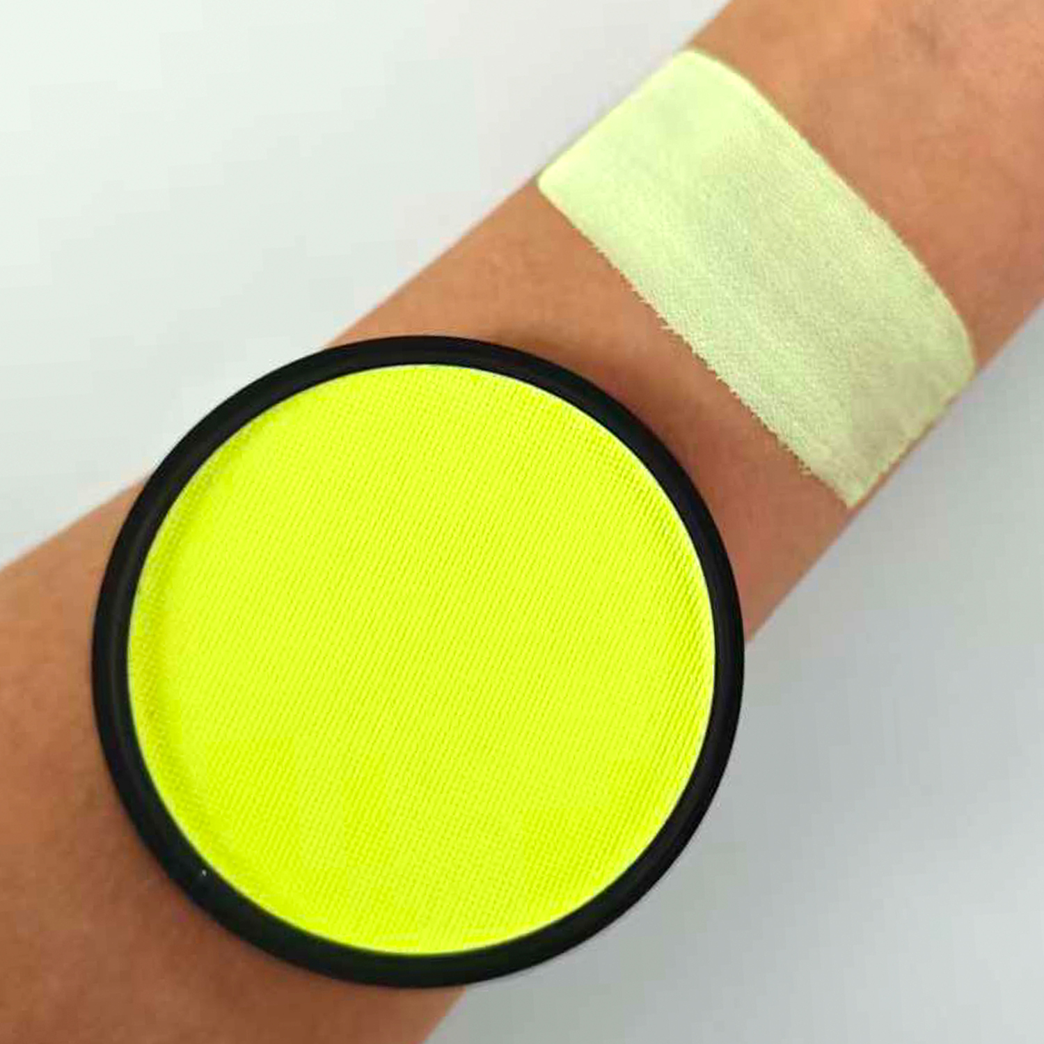 UV Light yellow