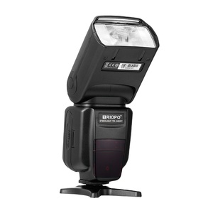 Triopo Flash Tr-600さまざまなブランドのC /n/sカメラ用高速同期カメラフラッシュライトワイヤレススピードライトフラッシュ