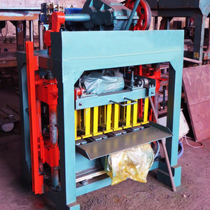 Máquina de fabricación de ladrillos de arcilla de precio más bajo de suministro de fábrica para máquina de maquinaria de bloques de pavimentadora de enclavamiento de ladrillo en Kenia alrededor de 30 años - Product Image 6