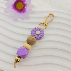 प्यारा डेज़ी फूल सिलिकॉन बेडेड कीचेन बैग बैकपैक आकर्षण कार लटकन महिला उपहार - Product Image 4