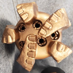 Kích cỡ khác nhau pin và hộp loại thép cơ thể PDC không coring khoan bit cho nước giếng khoan Giàn Khoan Máy - Product Image 5