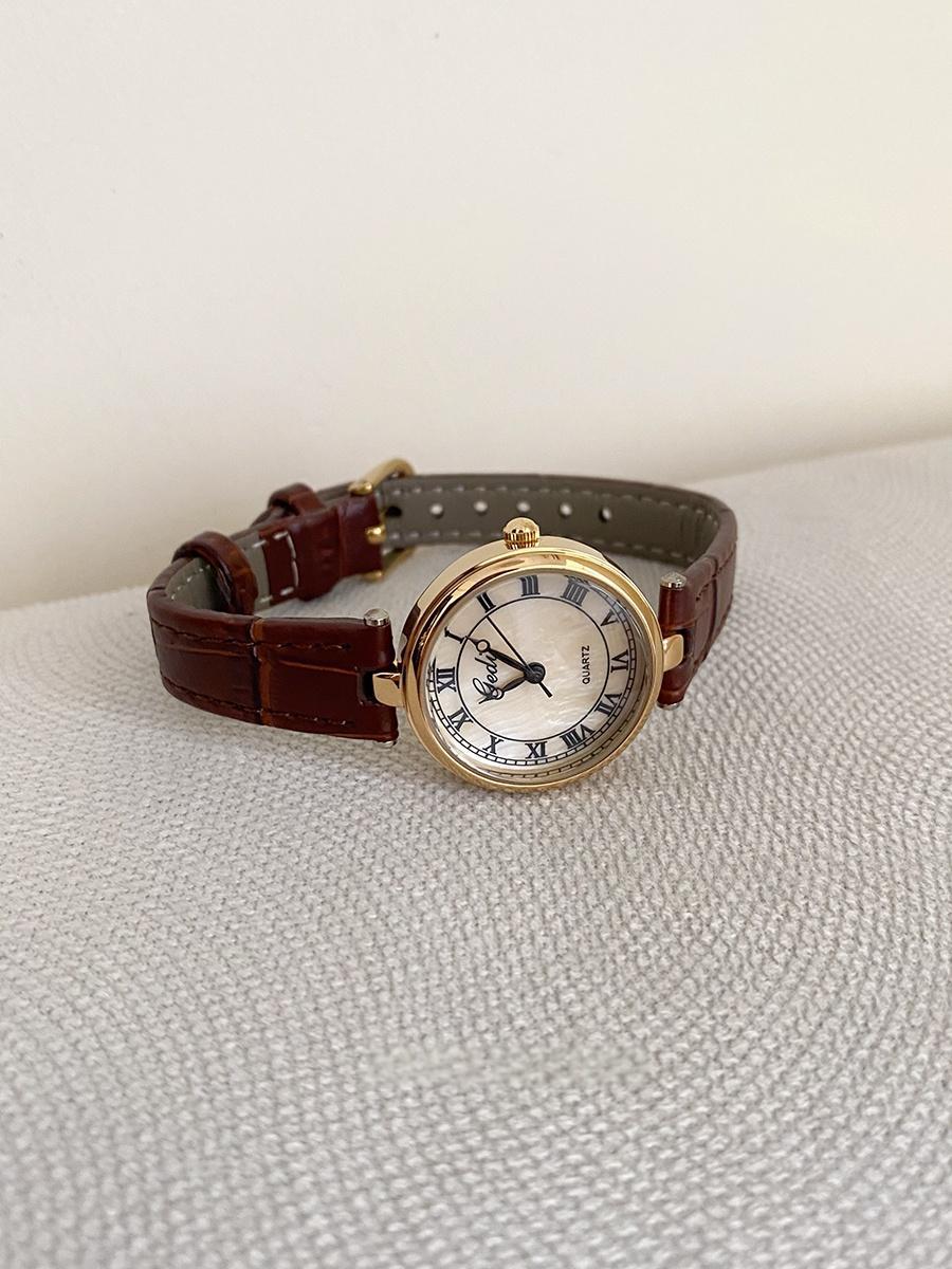 สีน้ำตาล