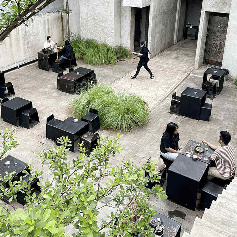 พนักพิงหลังทรงสี่เหลี่ยมคางหมูอลูมิเนียมอัลลอยด์ 403545 นั่งสูง