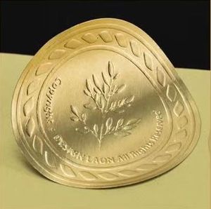 廉价3D压花标志标签贴纸定制印刷烫金贴纸高品质模切贴纸环保 - Product Image 1