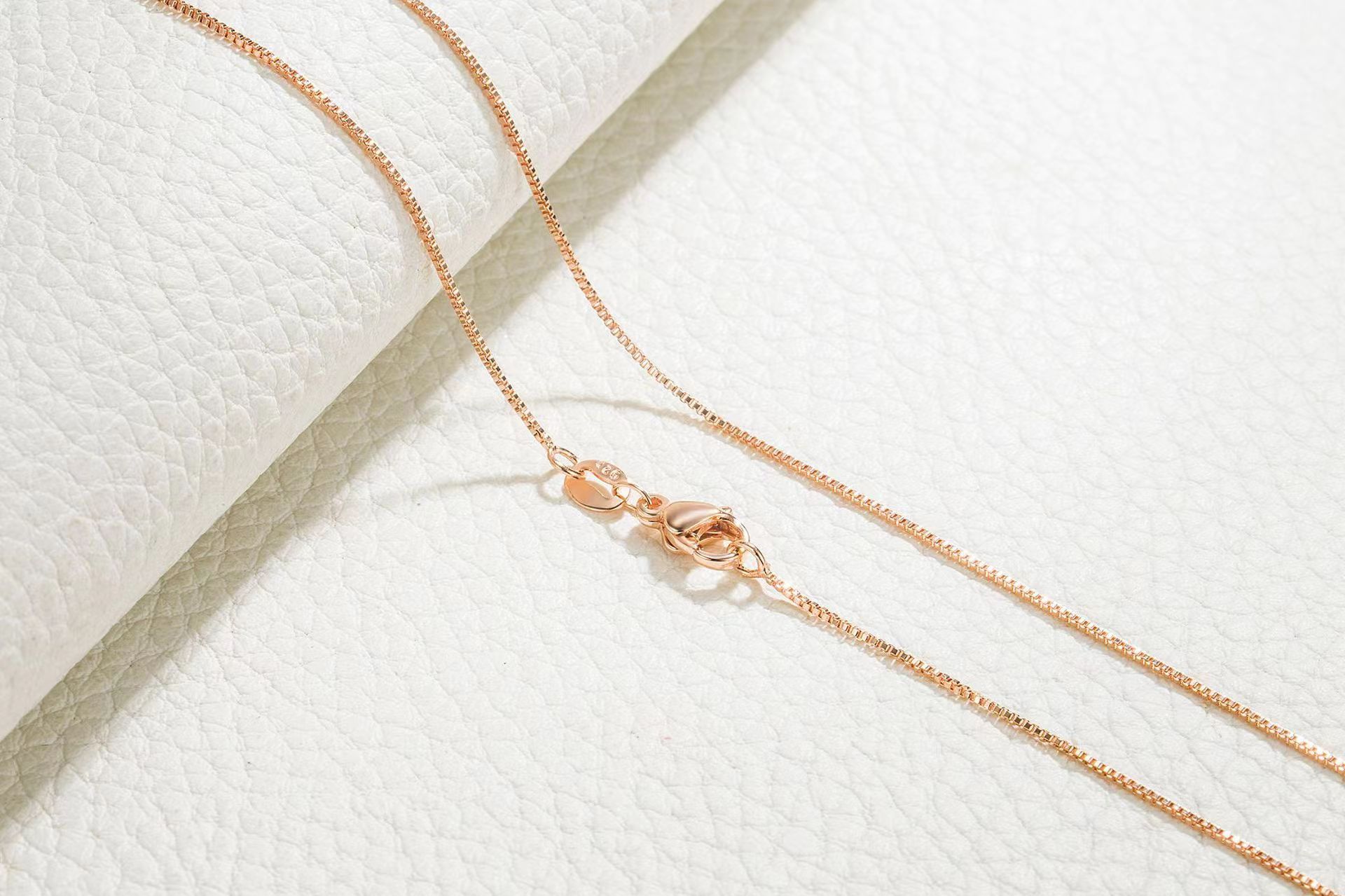 Rose Gold 45 No Chain Tail