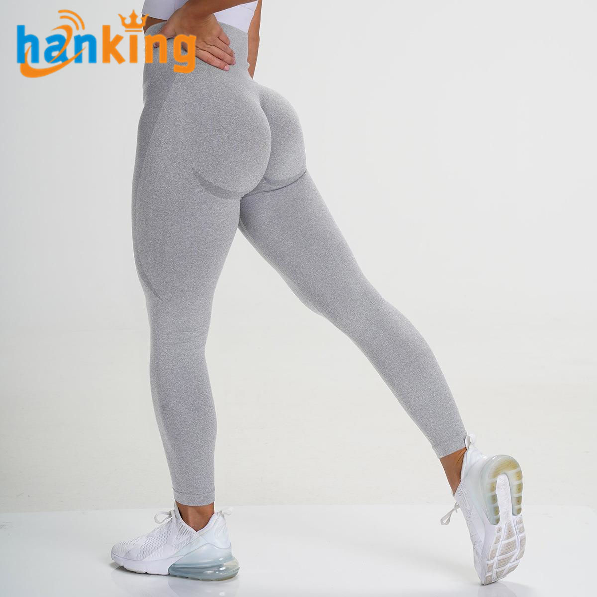 สีเทาอ่อน