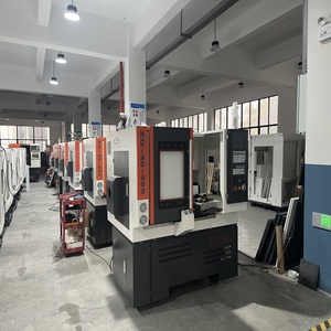 Fresadora CNC pequeña económica Centro de mecanizado CNC - Product Image 6