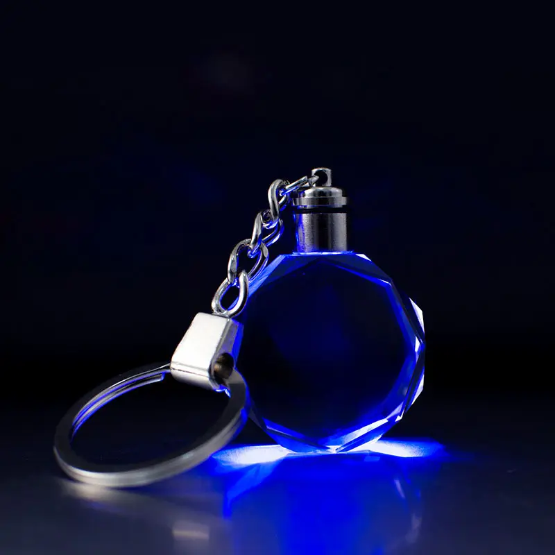 Logo personnalisé octogone porte-clés 3d laser gravé lumière led K9 cristal porte-clés en verre