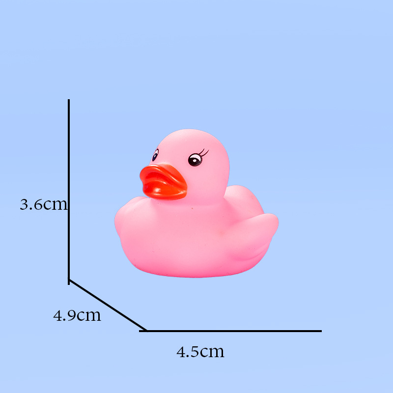 Pato rosa con la boca abierta