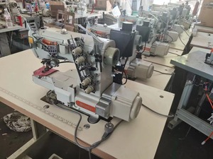 SiRUBAC007Kシリーズシリンダーベッドインターロックマシンとエネルギー効率の高いサーボモーターミシン - Product Image 6
