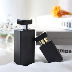 Di alta qualità vuota stile semplice forma rettangolare contenitore di profumo bottiglia di vetro con coperchio personalizzato