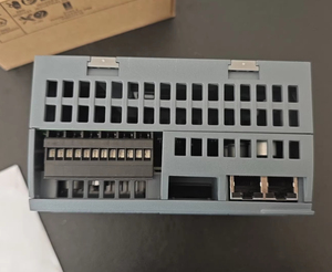 Modulo di ingresso/uscita analogico 6ES7223-1BL32-0XB0 nuovo di zecca in magazzino