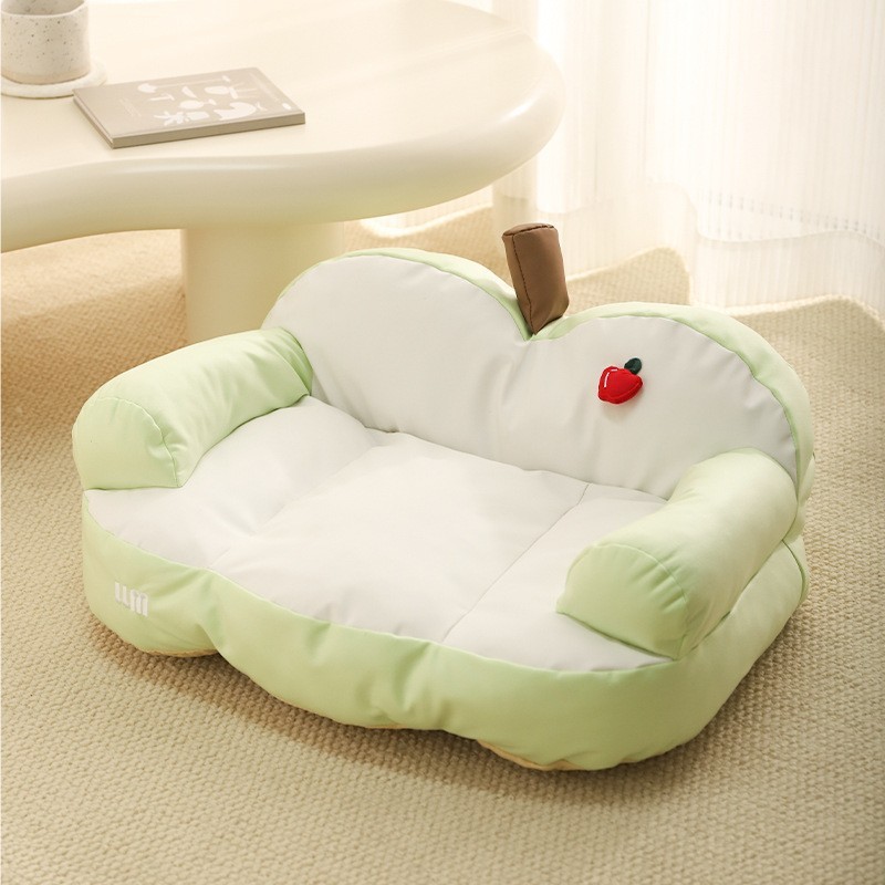 Suitable for cats under 15 lbs and small dogs under 12 lbs