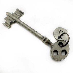 High Quality Plating Keychain Custom logo Metal Keychain with Small Pendant Custom Metal <strong>Key</strong> Chain - Product Image 6